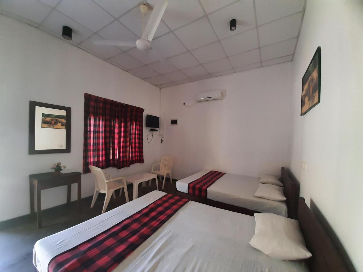 Katagamuwa Rest Hotell Kataragama Eksteriør bilde